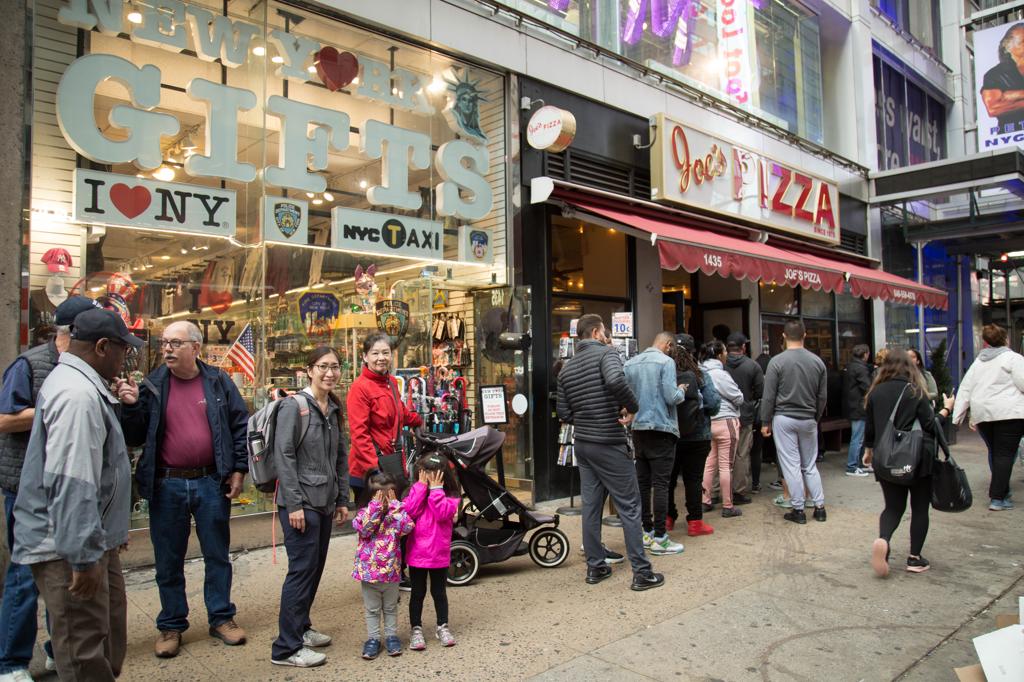 We got in line to eat Joe's Pizza again!