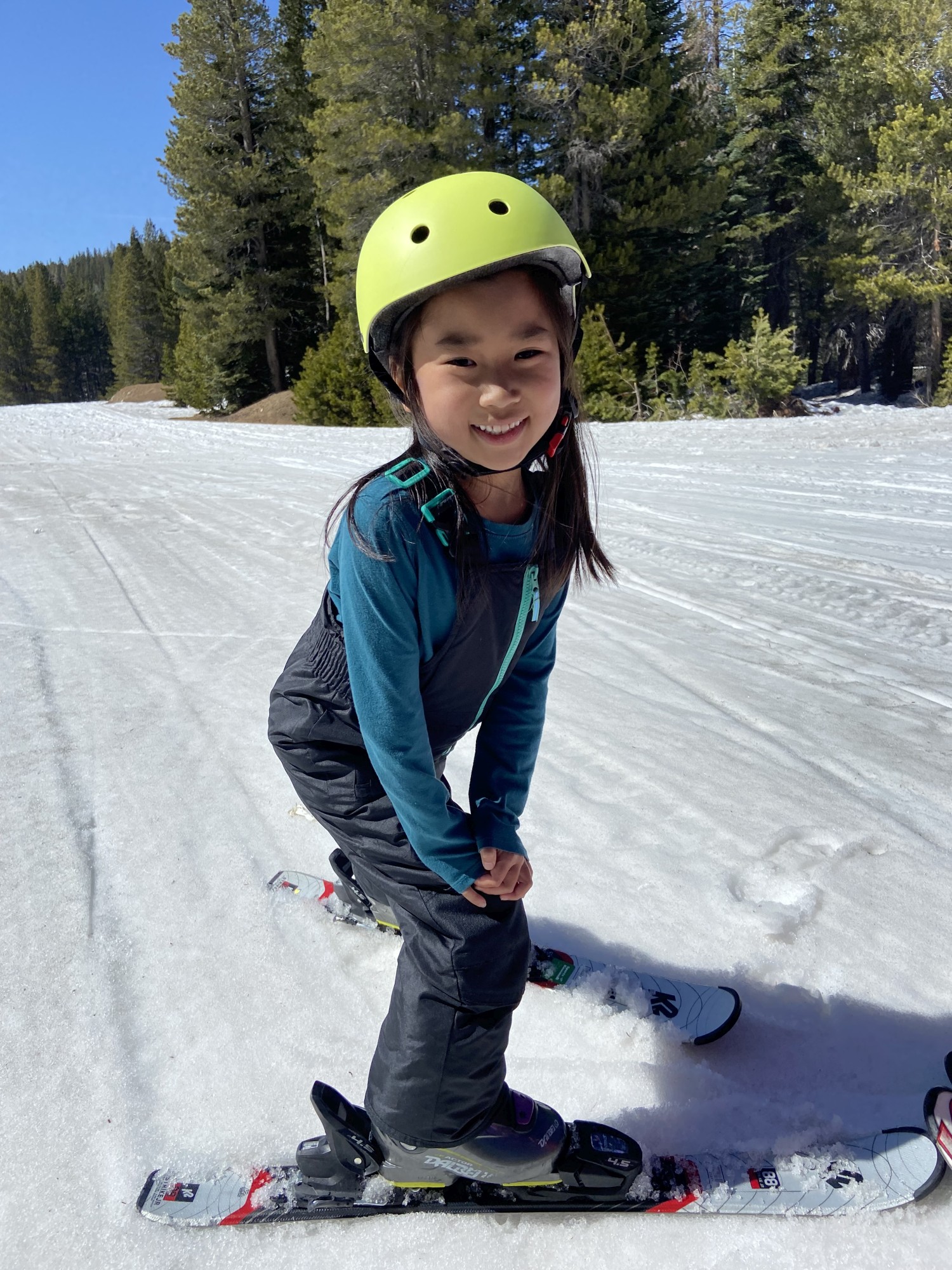 Kayli looking sporty and ready to ski!